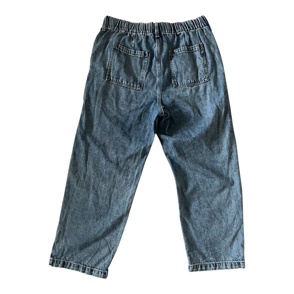 Gap SuperSoft Pull-On Wide-Leg Jeans - Picture 6 of 9